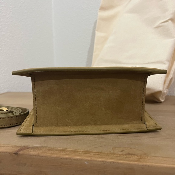 Jacquemus leather top-handle bag Le Chiquito Medium Tapenade NWT - Picture 5 of 11